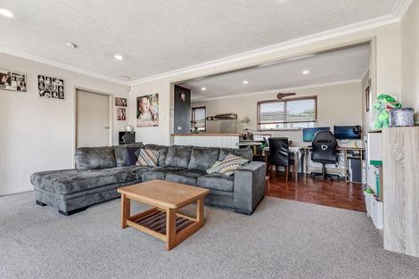 Photo of property in 404 Kahikatea Drive, Dinsdale, Hamilton, 3204