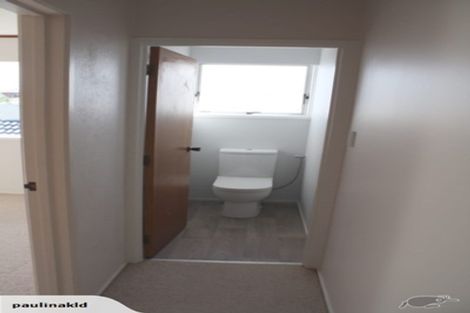 Photo of property in 2/90 East Coast Road, Milford, Auckland, 0620