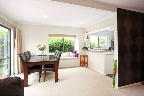 Photo of property in 2/260 Meola Road, Point Chevalier, Auckland, 1022