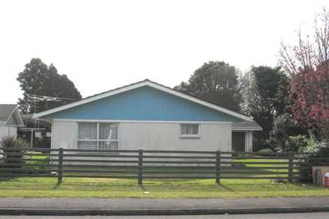 Photo of property in 2/27 Manse Road, Pahurehure, Papakura, 2113