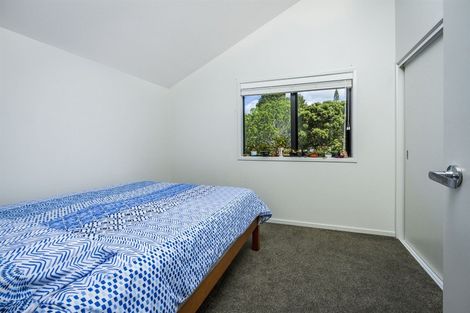 Photo of property in 2b Rosalind Road, Glenfield, Auckland, 0629