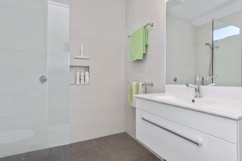 Photo of property in 34 Cassinia Close, Papamoa Beach, Papamoa, 3118