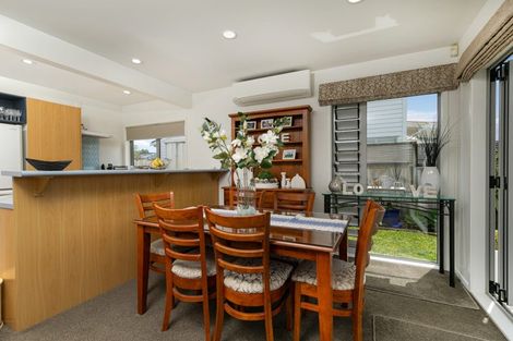 Photo of property in 5/103 Swanson Road, Henderson, Auckland, 0610