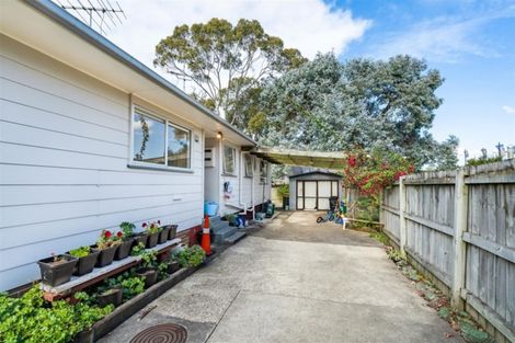 Photo of property in 22 Kapiti Place, Sunnynook, Auckland, 0620