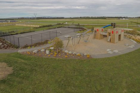 Photo of property in 26 Glenfinnan Place, West Melton, 7618