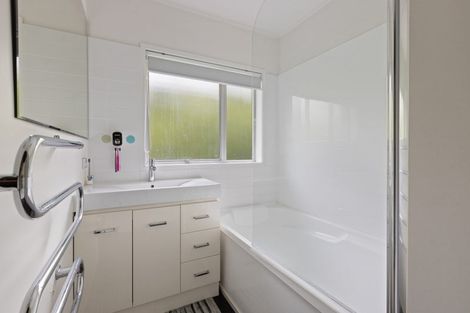 Photo of property in 2/13 Kiri Place, Mairangi Bay, Auckland, 0630