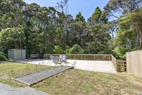 Photo of property in 70 Chelsea View Drive, Chatswood, Auckland, 0626