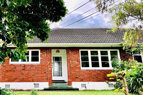 Photo of property in 271 Riverside Drive, Waterloo, Lower Hutt, 5011