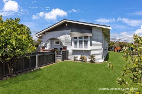 Photo of property in 404 Tremaine Avenue, Takaro, Palmerston North, 4412