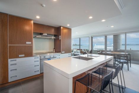 Photo of property in 225 Lake Terrace, Waipahihi, Taupo, 3330