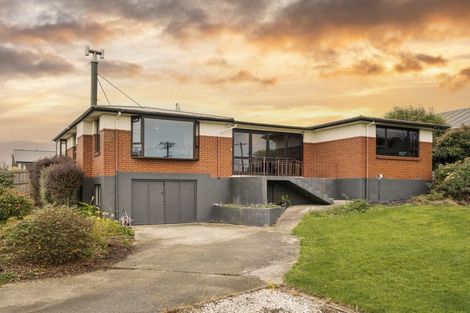 Photo of property in 17 Collins Street, Waikouaiti, 9510