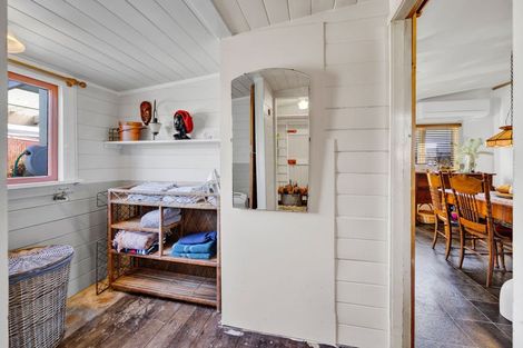 Photo of property in 77 Swansea Road, Stratford, 4332