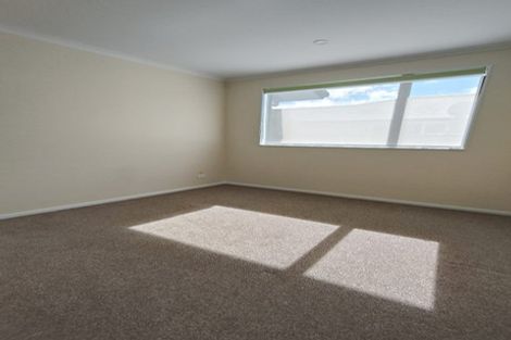 Photo of property in 8a Turpin Road, Riverhead, 0820