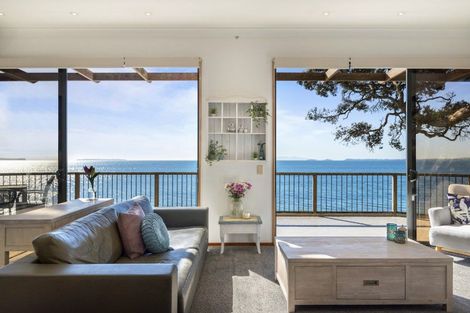 Photo of property in 19 View Road, Campbells Bay, Auckland, 0630