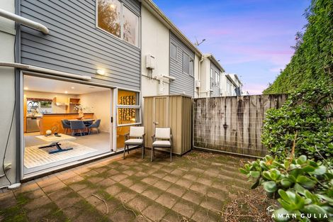 Photo of property in 5/218 Captain Springs Road, Onehunga, Auckland, 1061