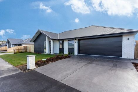 Photo of property in 15 Millhaven Place, Casebrook, Christchurch, 8051