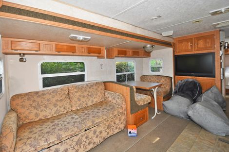 Photo of property in 22 Barrier View Road, Leigh, 0985