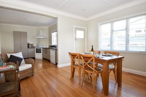 Photo of property in 105 Broadway, Carterton, 5713