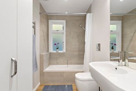 Photo of property in 81 Townsend Road, Miramar, Wellington, 6022