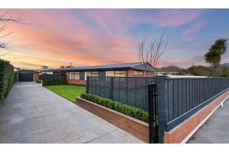 Photo of property in 30 Palmside Street, Somerfield, Christchurch, 8024