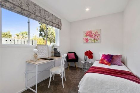 Photo of property in 2/63 Cheviot Road, Lowry Bay, Lower Hutt, 5013