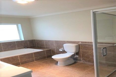 Photo of property in 20 Quadrant Heights, Paraparaumu, 5032