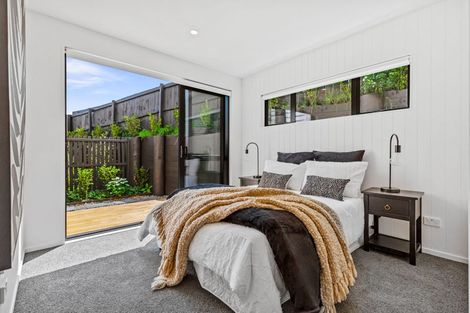 Photo of property in 7/13 Fairdale Place, Birkdale, Auckland, 0626