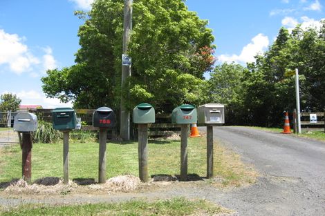 Photo of property in 755 Great South Road, Runciman, Drury, 2578