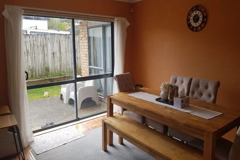 Photo of property in 3 Boderg Way, East Tamaki, Auckland, 2016