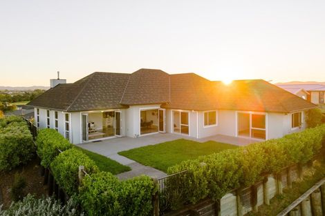 Photo of property in 160 Cumberland Drive, Flagstaff, Hamilton, 3210