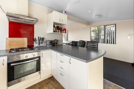 Photo of property in 31 Crownhill Street, Spotswood, New Plymouth, 4310