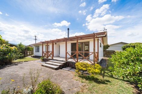 Photo of property in 327 Cambridge Avenue, Ashhurst, 4810