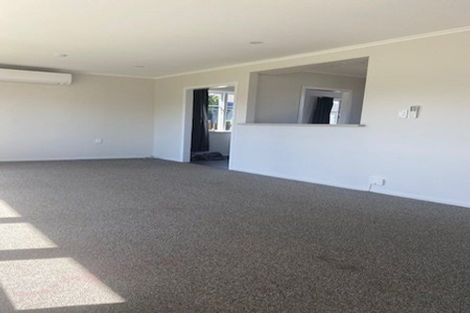 Photo of property in 53a Rollerson Street, Papakura, 2110