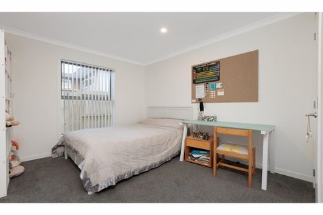 Photo of property in 35 Awatira Drive, Papamoa Beach, Papamoa, 3118