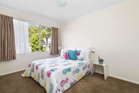 Photo of property in 3 Saint Hildas Glade, Tawa, Wellington, 5028