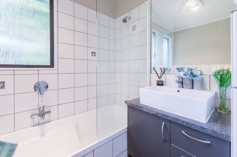 Photo of property in 1/28 Northall Road, New Lynn, Auckland, 0600