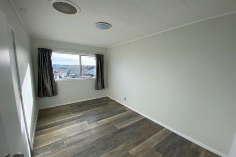 Photo of property in 4 Pureora Place, Clendon Park, Auckland, 2103