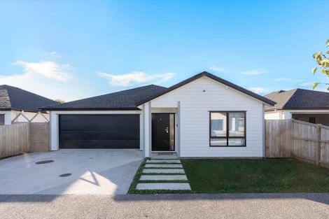 Photo of property in 3 Silver Beech Street, Takanini, 2110