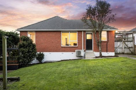Photo of property in 8 Eastbank Street, Waverley, Dunedin, 9013