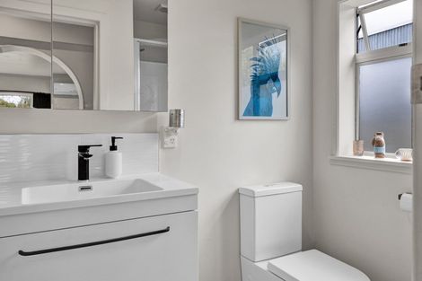 Photo of property in 4 Douglas Street, Hawera, 4610