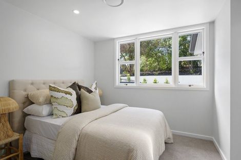 Photo of property in 18 Dyers Pass Road, Cashmere, Christchurch, 8022