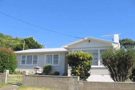 Photo of property in 48 Monorgan Road, Strathmore Park, Wellington, 6022