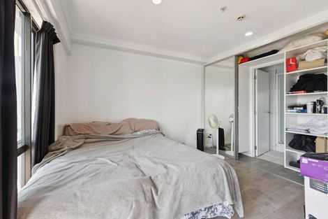 Photo of property in The Rennaissance, 13h/18 Ronwood Avenue, Manukau, Auckland, 2104