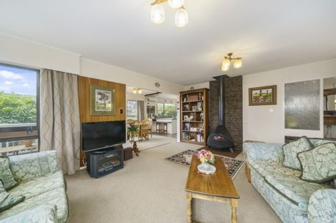 Photo of property in 36 Queens Road, Waikanae Beach, Waikanae, 5036