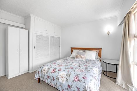 Photo of property in 2/292 Avonhead Road, Avonhead, Christchurch, 8042