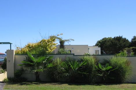 Photo of property in 6 Mayall Avenue, Beach Haven, Auckland, 0626