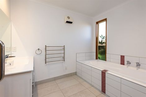 Photo of property in 12 Langham Place, Redwood, Christchurch, 8051