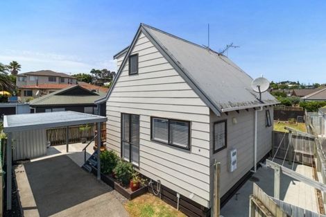 Photo of property in 16b Bay Street, Red Beach, 0932