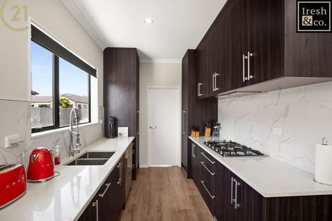 Photo of property in 14 Wellfield Drive, Papakura, 2110