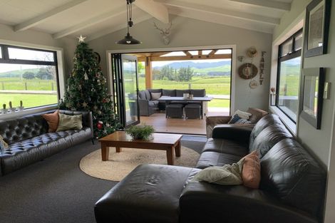 Photo of property in 1008 Cowper Road, Dannevirke, 4976
